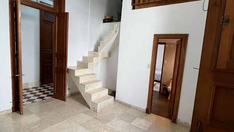 Tel: 58172151