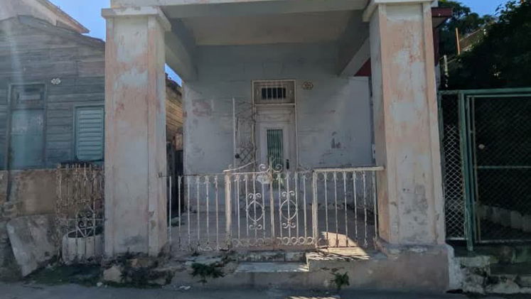 Tel: 54021389