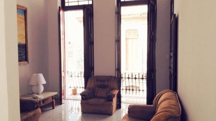 Tel: 55818047
