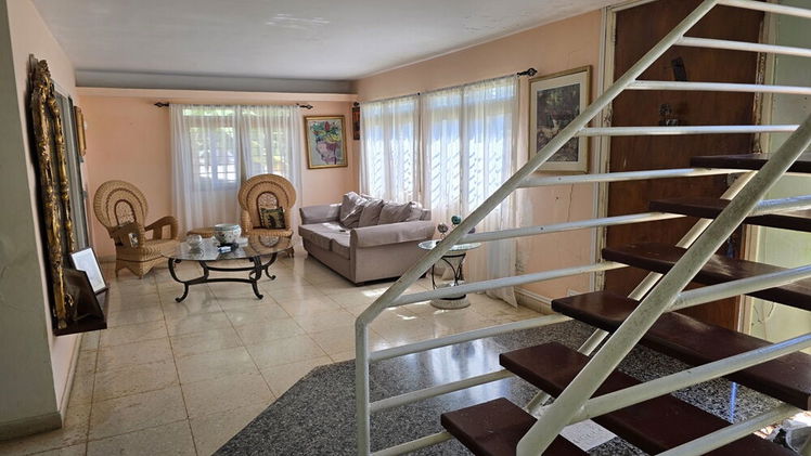 Tel: 53853006