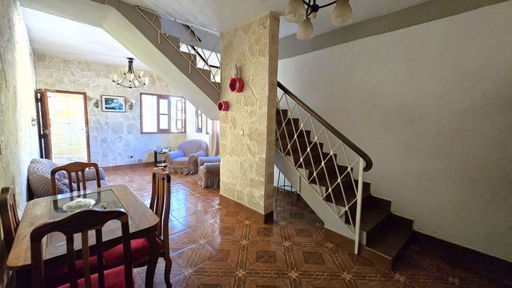 Tel: 53853006