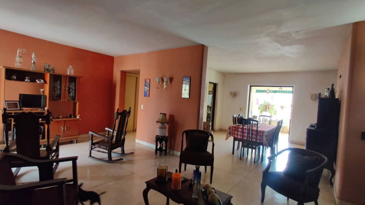 Tel: 54021389