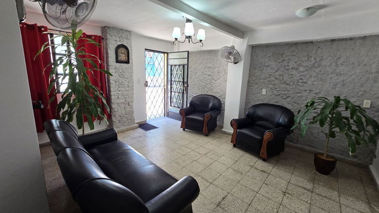 Tel: 53853006